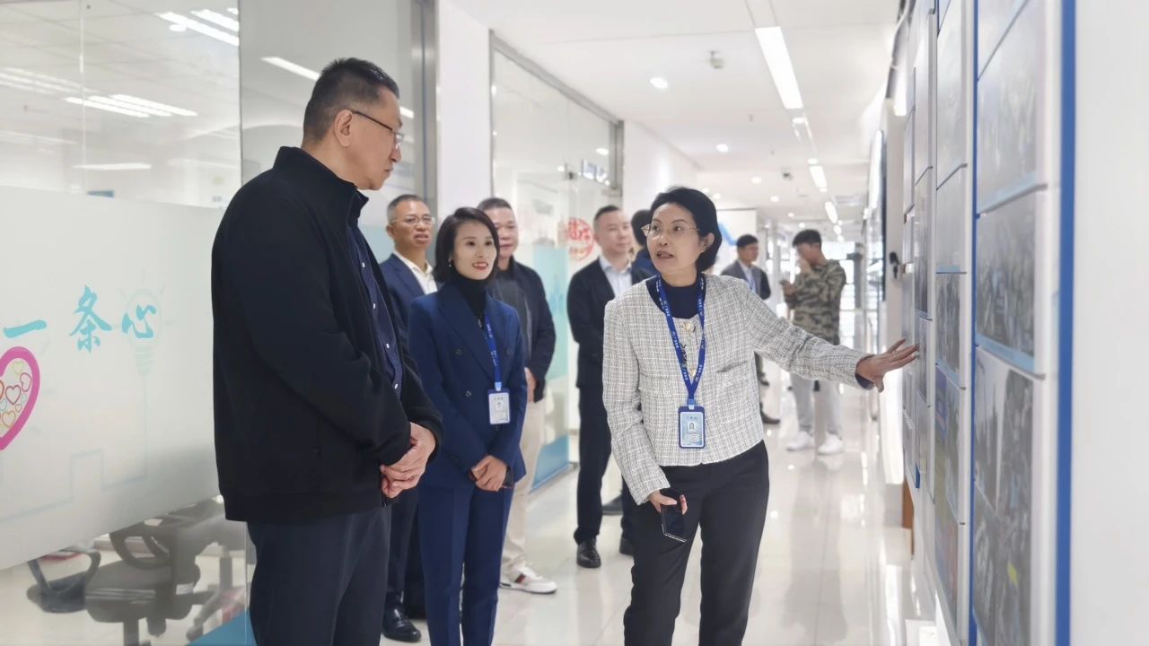 尊龙Z6官方网站集团｜东菽愿铣墙值赖痴代表团来访，，，调研数字化转型与智能化开展